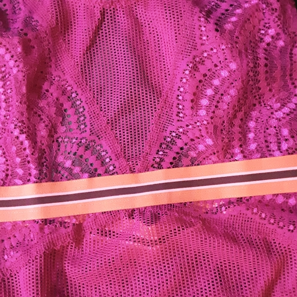 NWOT VICTORIAS SECRET BODYSUIT MEDIUM - Picture 2 of 7